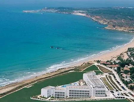 מלון Garbi Costa Luz 4*